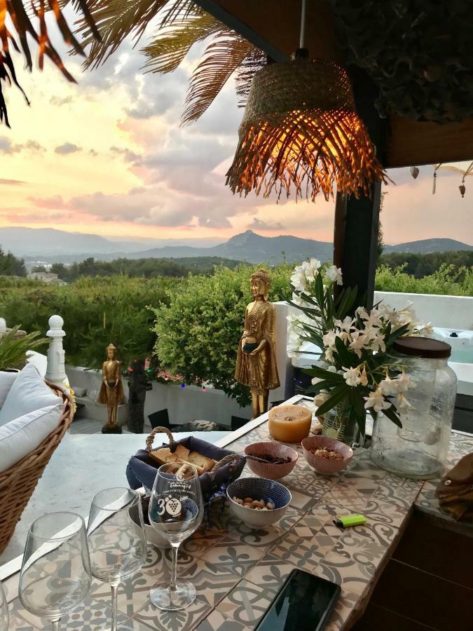 Отель Bastide De La Joie De Vivre Йер Экстерьер фото